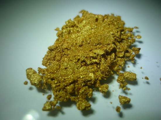 Polvo de mica nacarada Royal Gold, 10–60 μm – KT-303 - Kolortek